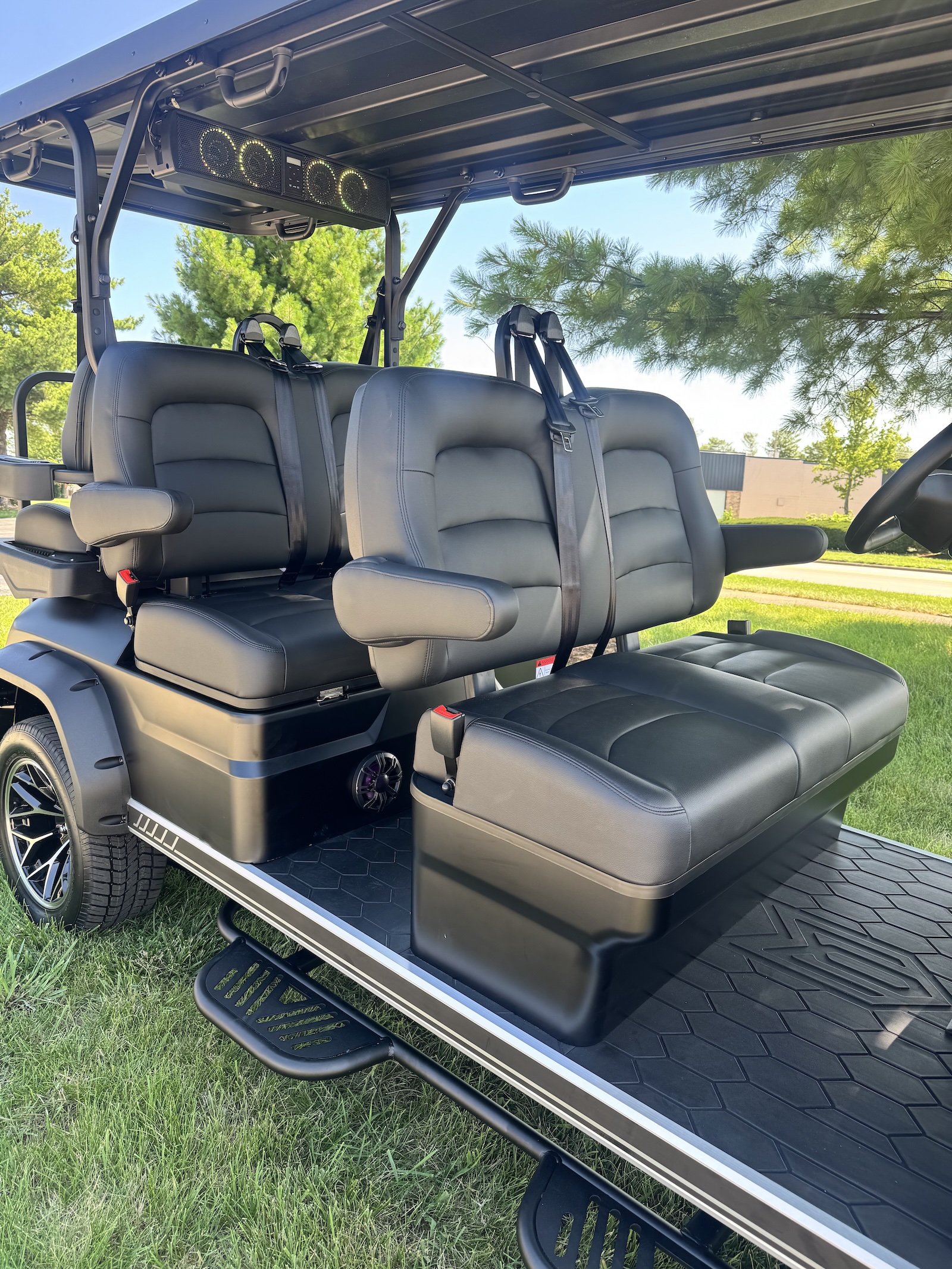 2026 Dach Apollo 4+2 Limo | 6 Passenger Golf Cart | 72V Lithium | Street Legal - Image 4